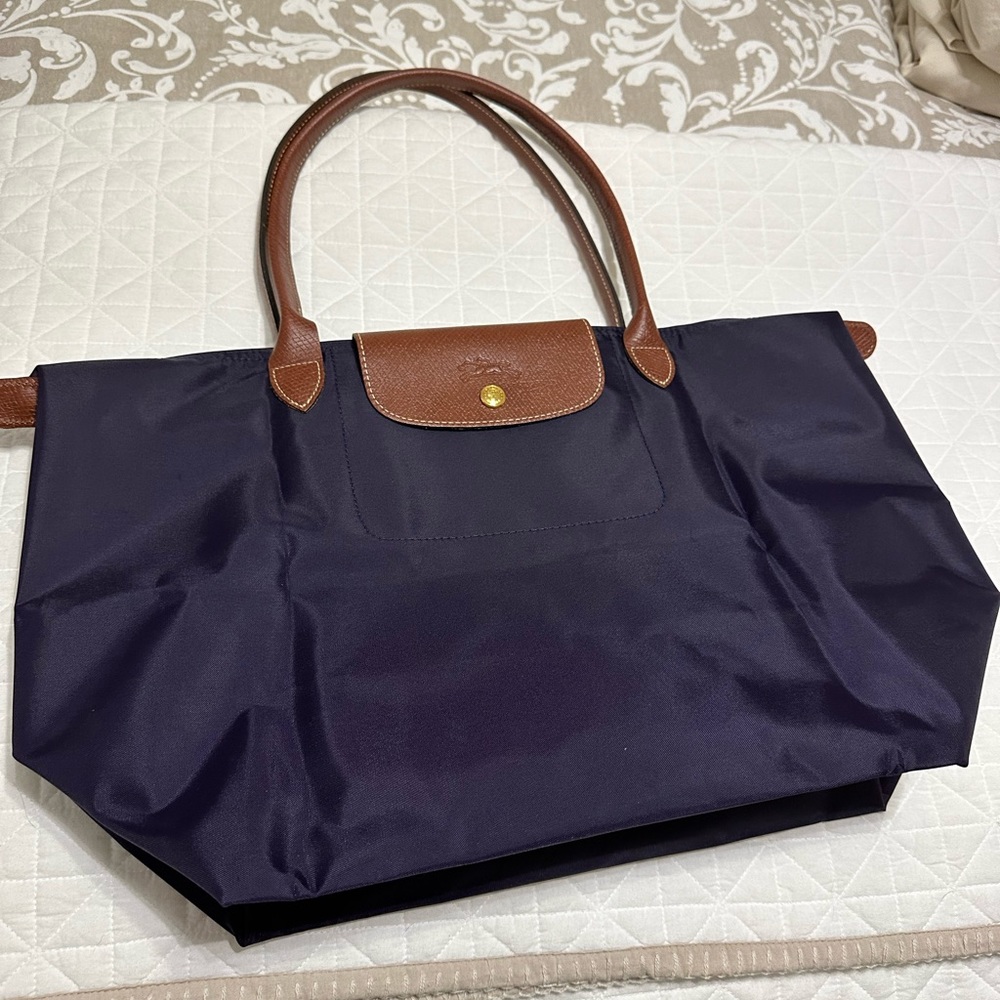 Longchamp Le Pliage navy with brown leather